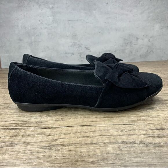 Clarks “Gracelin Jonas” Black Velvet Suede Bow Flats 6.5M - Picture 2 of 7